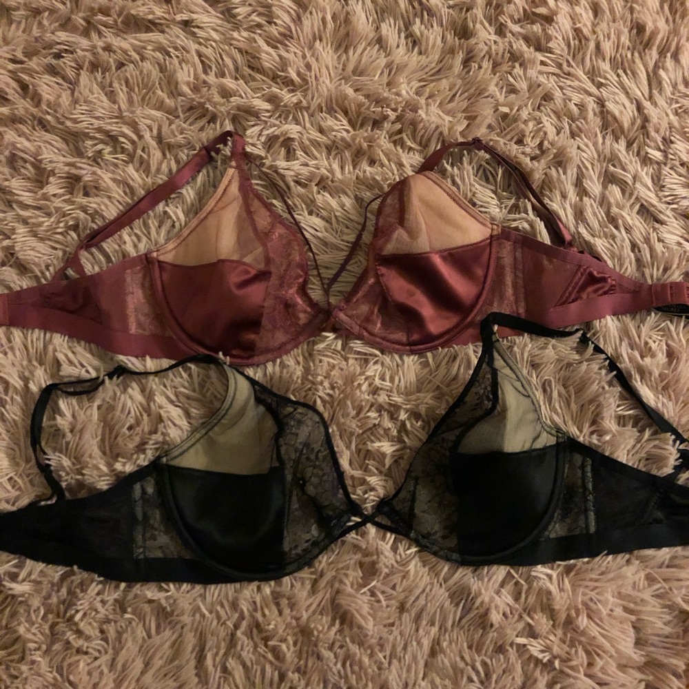 Victoria secret bras size 34 DD